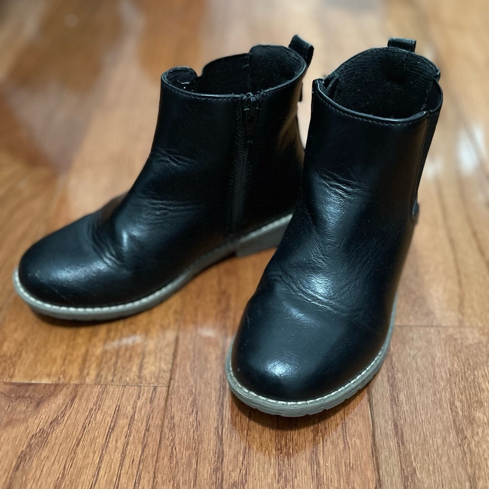 Children's Place Boots Size 3 Black Side Zip Easy On & Off Unisex Boys & Girls